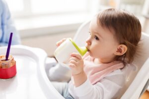Cách pha sữa cho bé đảm bảo dinh dưỡng